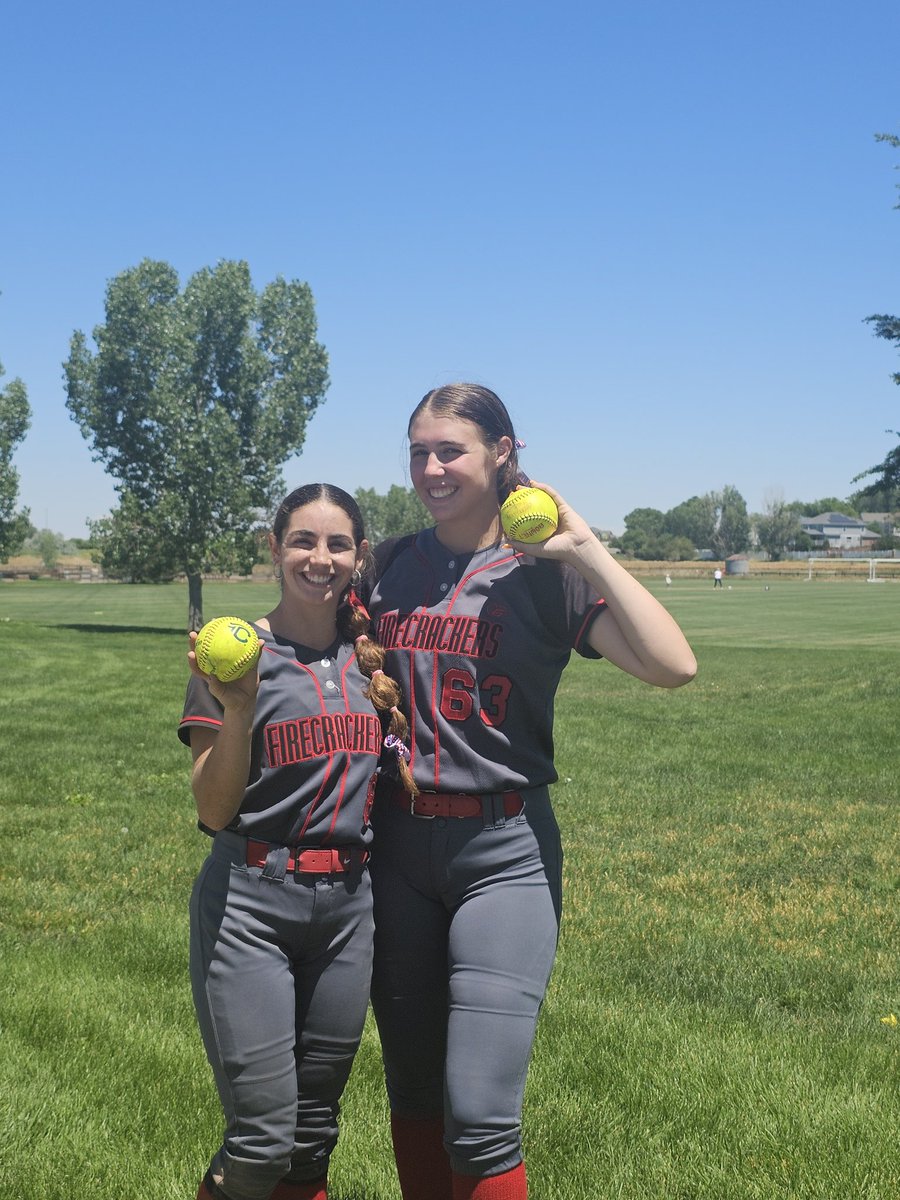 Pool play is over at the Sparkler!! Team went undefeated 4-0 to grab a solid position in the Mount Elbert Bracket!! <a href="/IsabellaLoredo3/">Isabella Loredo</a> went deep today for a grand slam  💣 and <a href="/UIU_Softball/">Upper Iowa Softball</a> commit <a href="/63Ziebell/">Dorothy Ziebell</a> went deep as well!!! Team HR count - 5!!