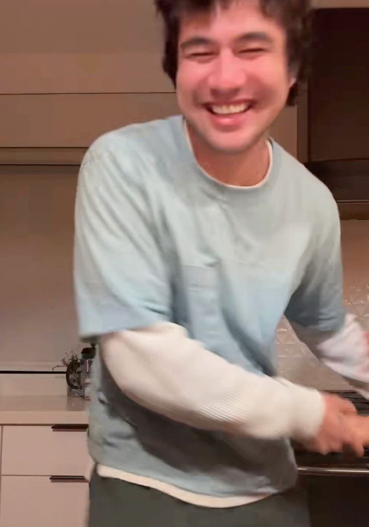 ben✷ tweet media