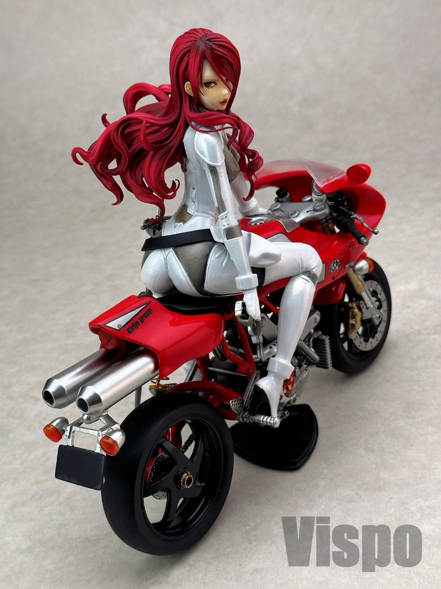 Vispo_katagiri's tweet photo. 美鶴さんとバイクです。スケ－ルは1/8位になります。WF2024Sで販売します税抜き40,000円（税込み44000円）デカ－ル付き　イベント会場のみの販売になります
＃WF2024S　#ペルソナ3リロード 　＃桐条美鶴 https://t.co/nnsQtfOIzq