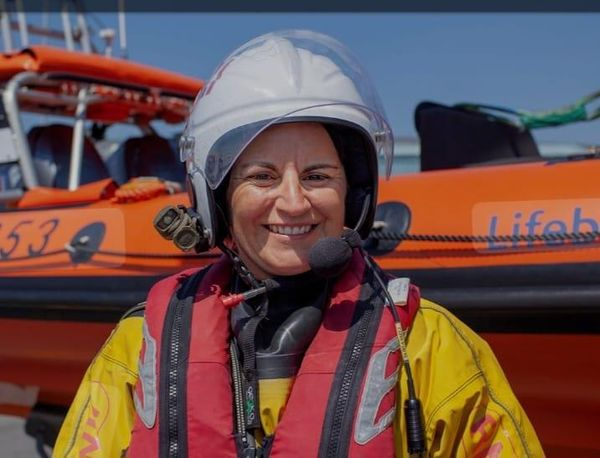 GalwayLifeboat's tweet photo. Best wishes to our crew member @carrstefanie  as she heads off tomorrow to UK representing @RNLI  Ireland in a rowpast in an historic lifeboat at Henley Royal Regatta to celebrate the life-saving charity’s 200-year anniversary. #RNLI200 
@rnli_teddington https://t.co/NNmc3KHIN3