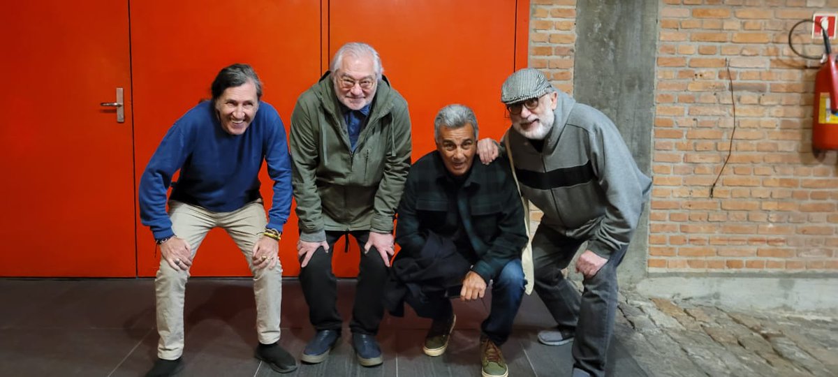 UNA DELANTERA DE PRIMERA
Jorge Pardo (extremo derecho), Adolfo Montejo (media punta), Guinga (delantero centro), Chema Gª Martínez (extremo izquierda)
SESC Pompéia, São Paulo.
30 de  junio de 2024.
Foto:  Celina Almeida.