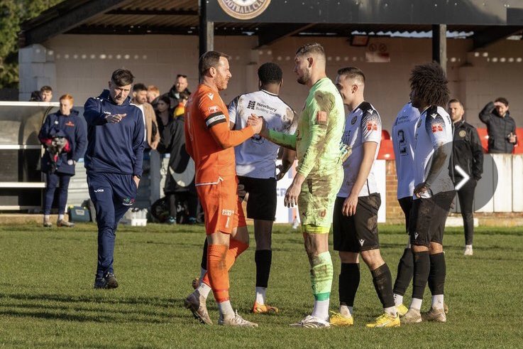 Henry Woodcock (@woody7689) on Twitter photo Iโve decided to leave my role as GK coach at <a href="/BracknellTownFC/">Bracknell Town FC</a> to have last crack at playing. I loved working for and with some top top people. Iโll never forget how they embraced me when my dad died back in Jan. @JordanIve2 will manage in the EFL btw. #nonleague <a href="/Goalkeepersofn1/">@Goalkeepersofnonleague</a> Iโve decided to leave my role as GK coach at <a href="/BracknellTownFC/">Bracknell Town FC</a> to have last crack at playing. I loved working for and with some top top people. Iโll never forget how they embraced me when my dad died back in Jan. @JordanIve2 will manage in the EFL btw. #nonleague <a href="/Goalkeepersofn1/">@Goalkeepersofnonleague</a>