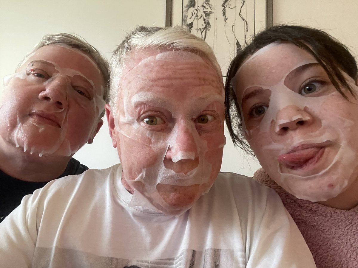 FranklyGaslit's tweet photo. Youngest niece with us. Having a spa night 😂 she’s now gone to bed with a warning for us not to shout at the telly as the results come in #tinytyrant https://t.co/GvozK4HEvC
