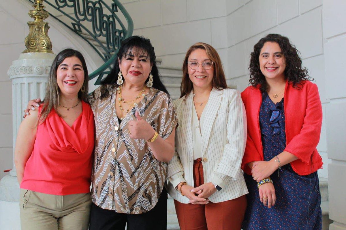 mariselazuiga1's tweet photo. el cual dio la pauta a toda la ruta de #PoderMenstrual que hemos trabajo a lo largo del 2023. 🩸
Sin duda, hemos logrado un gran avance en garantizar una #MentruacionDigna para todas las niñas, mujeres y personas mentruantes de la #CDMX https://t.co/xTETULYS1v
