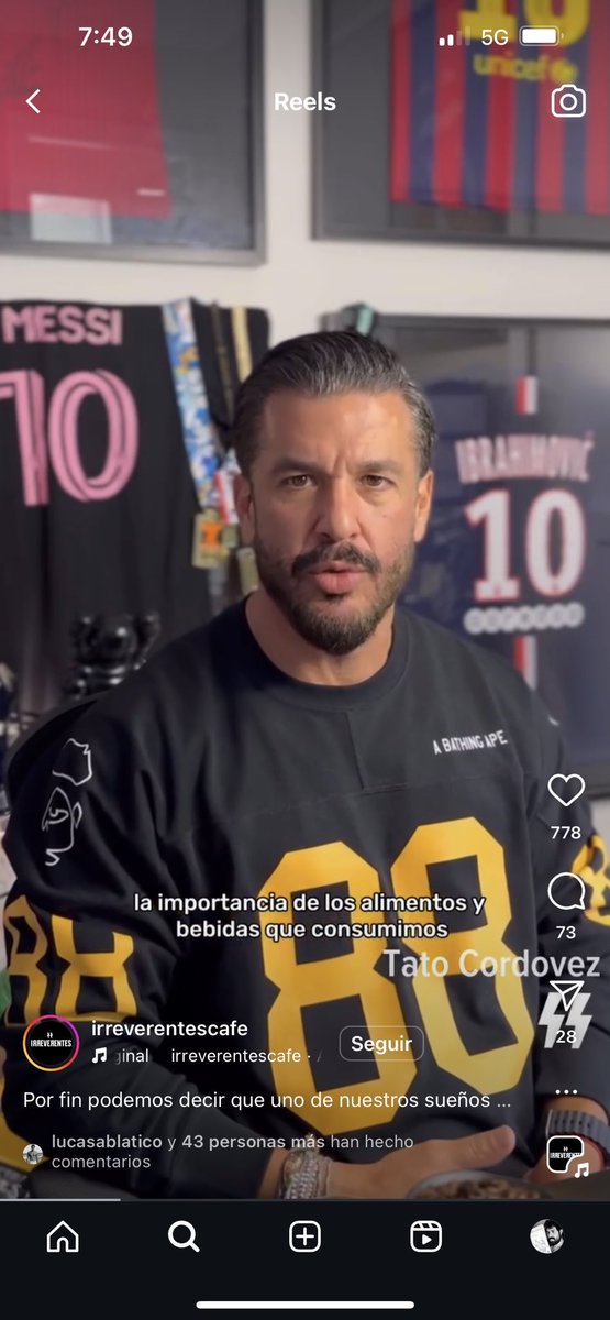 Ferlandista's tweet photo. Lloro con Marcos Llorente:

- Logo de las SS
-88 en la camiseta
- Sobres de 8.8 oz 
- Lleva el 14

Nazi de época https://t.co/zWPNyKFGQF