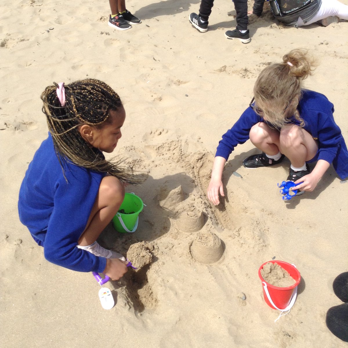 Miss Blocksidge tweet media