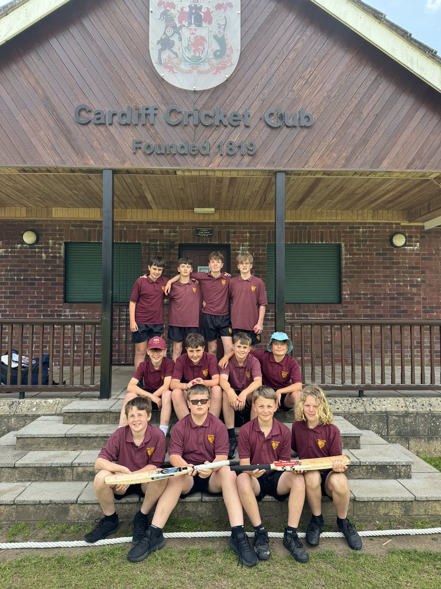 PlasAddGorff's tweet image. Plasmawr vs Cardiff High School🏏 

Prynhawn braf yng Nghlwb Criced Caerdydd heddiw gyda disgyblion Bl 7. 

Er perfformiad gwych gan ei fowlwyr, collon gan 15 rhediad. 

🌟 - Emrys W (30) 🏏 
🌟 - Will H gyda 3 wiced 
🌟 - Hari W gyda 2 wiced wrth faesu