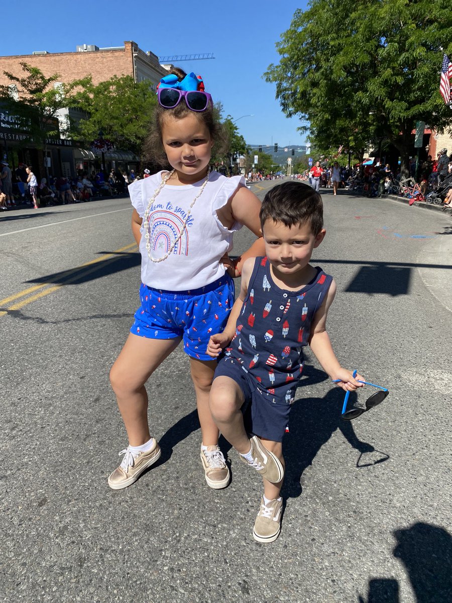 BrentReser's tweet image. Waiting for the parade to start. #Coeurdalene