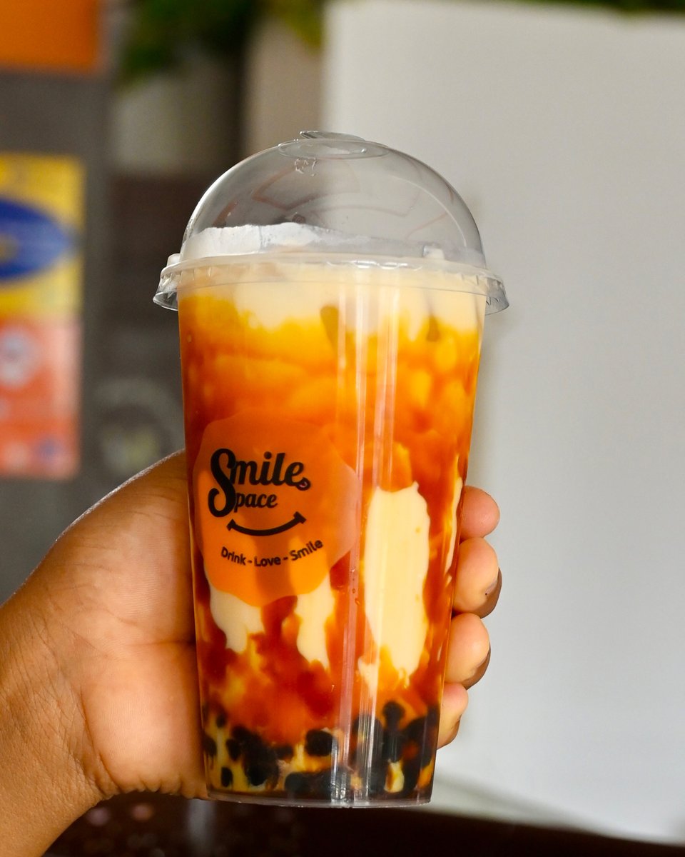 Smile_space229's tweet photo. Envie d’une pause gourmande et rafraîchissante ?
Venez savourer notre délicieux bubble tea, préparé avec amour ! ☀️💦
📍 Saint Michel , Mairie du 7eme arr.
☎️ +229 90 60 59 59
#SmileSpace #BubbleTea #PauseGourmande #Cotonou #Rafraîchissement #BoissonParfaite #Été2024 https://t.co/1hymjij0po