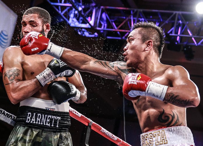 TheRealMGesta's tweet photo. Wishing you all a Happy and Safe 4th of July!!  

#TBT on 8/3/2012 vs Ty Barnett, won by TKO in the 9th!

#TeamEverlast #teaMGesta #Boxing #IWillBeReady #Teamwork #Everlast #Philippines 🇵🇭 #StayTuned 

@Micheladatime @eaner0919 @Everlast_ @NeilMacasadia 

🎥 @bStunt https://t.co/iiBh7UN2aj
