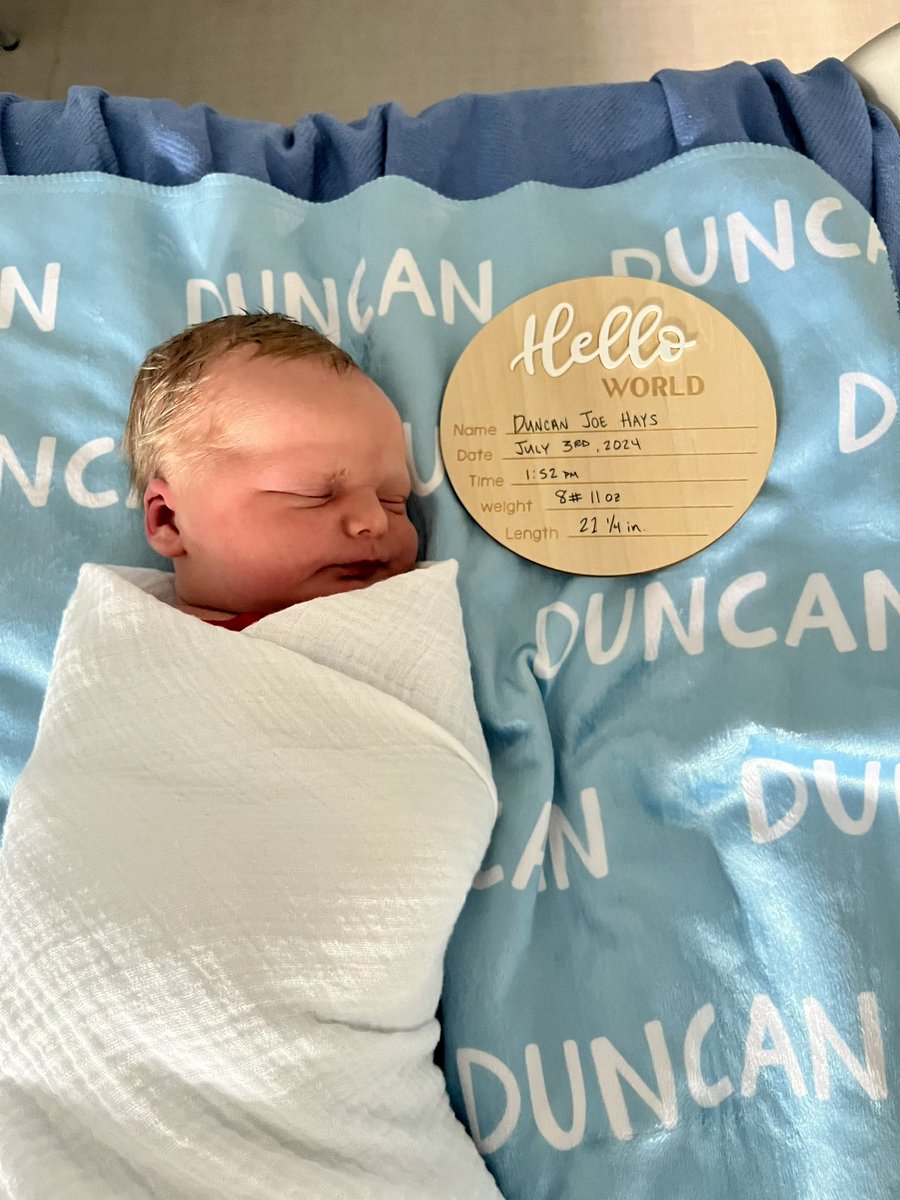 Coach_DHays's tweet photo. Please welcome our newest addition to the world and the Hays’ Starting Five, Duncan Joe! https://t.co/CWfJcU53l8