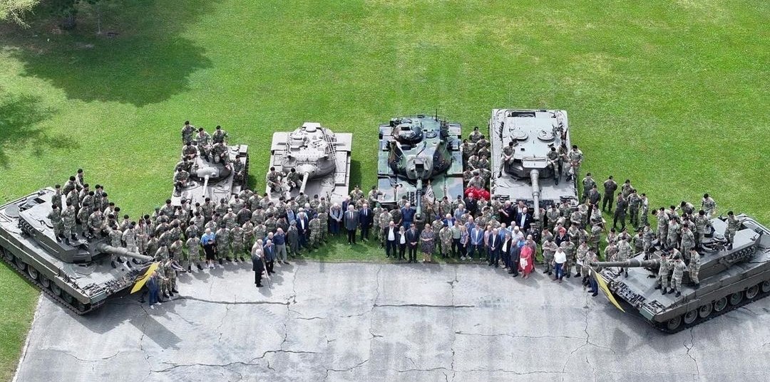 Bundesheerbauer's tweet photo. 60 Jahre Panzerbataillon 14 Wels. #Bundesheer https://t.co/UM39BOG9aR