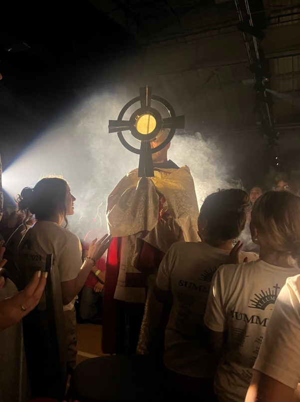 FaithDiscussion's tweet image. A big thank-you to @FranciscanU for hosting our group from Pewamo-Westphalia this past weekend. It was another outstanding @go2steubenville youth conference, &amp;amp; our students returned with a beautiful fire and passion for Jesus Christ. Praise be to God for a grace-filled weekend!