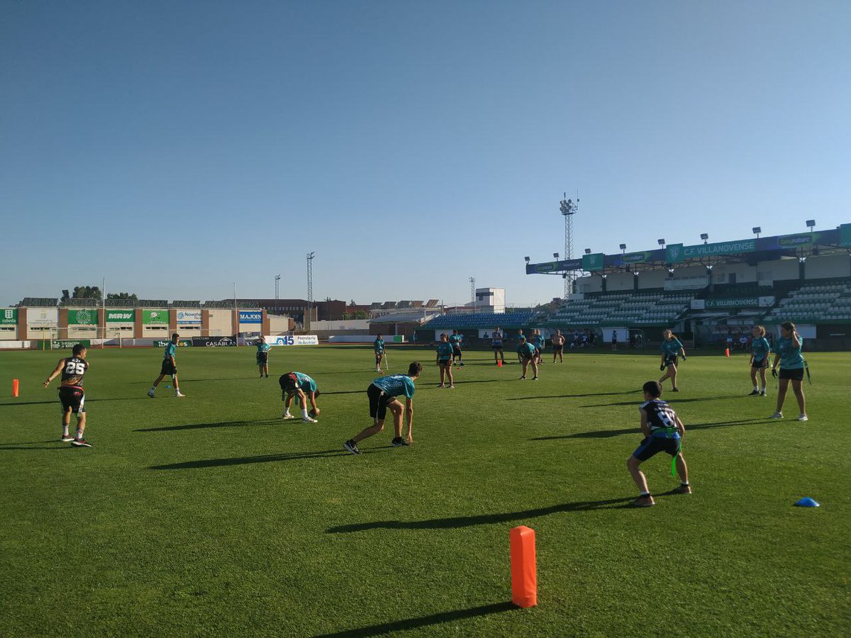 Vva_BlackStorks's tweet photo. VII Copa Villanueva de 🏈 Flag Football
#Perrunillas🍪 🆚 #SouthwesternChiefs🟢
#SonsOfDeath☠️ 🆚 #Storkcitos🧒
#DavidGuys👬 🆚 #BlackCrow🐦⬛️
#PollosHermanos🐔 🆚 #CigüeñasNegras👨👦
#Torderillos🪶 🆚 #FlagLemons🍋
#QueenStorks👑 🆚 #DiabolicalSwans🦢
#Purpures♀ 🆚 #CarmonaCrew👨👩👧👦 https://t.co/PAUXOJG7W1