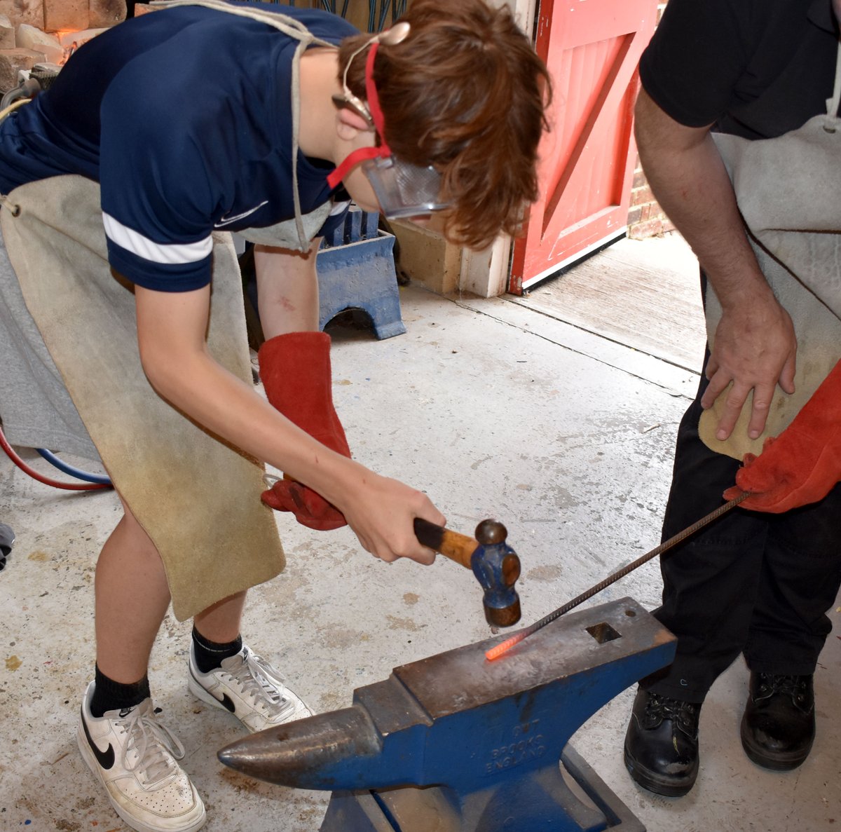 maryhareschool's tweet photo. Here is the first snapshot of today's #ExtravaganzaWeek. Some of today's activities have included forging, stage fighting, creating festival headbands plus a masterclass from ex-premiership footballer, Dave Kitson. https://t.co/6EFRurRc4b
