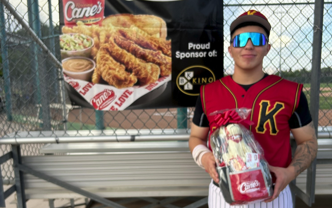 AndyMorales8's tweet photo. Benji Cazares @TucsonBadgers @BaseballPima Joey Staiger @CienegaBasebal1 Jacob Wiltshire @sabinobatcats earn Sun Belt weekly honors; Emma Almodoba named NAIA All-American 

https://t.co/YuDAX4Pe4Y https://t.co/fBnPbplMrV