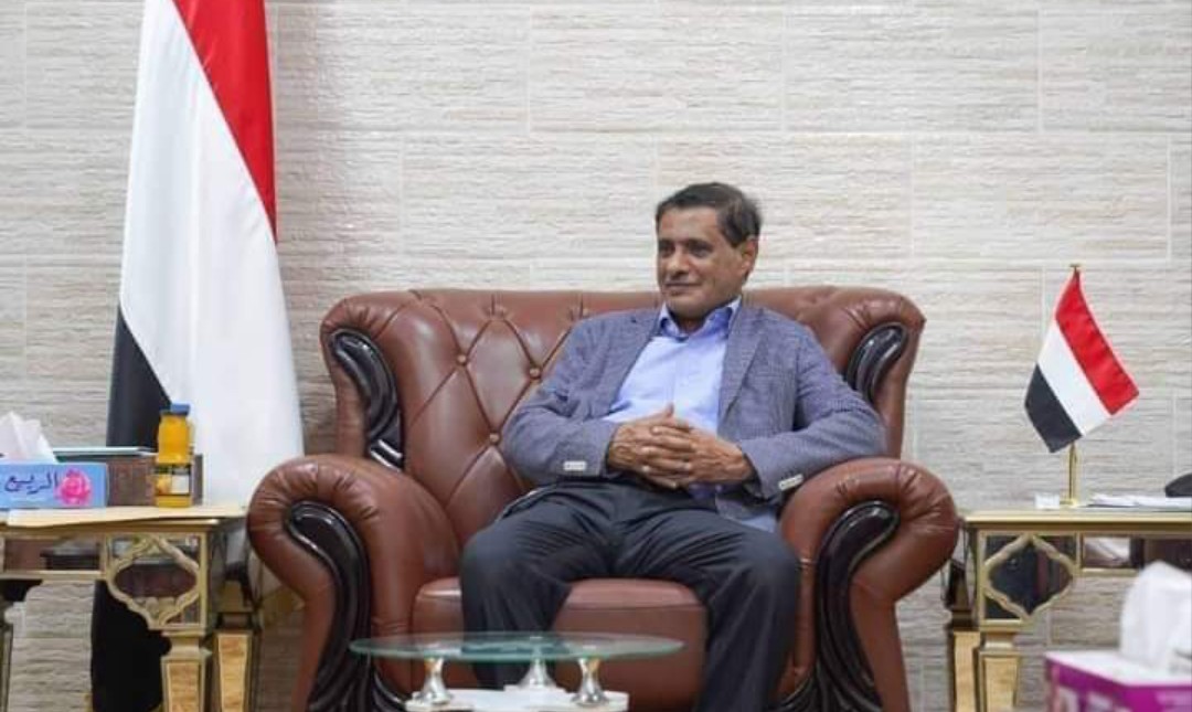 قرار مجلس القيادة المطالب برفع العقوبات عن عفاش وموافقة قيادة الانتقالي
الرئيس #الزبيدي ونوابه البحسني والمحرمي جعلني في حيره من امري كان الأولى ان يربطوا #موافقتهم مقابل حل مشكلة #الكهرباء في الجنوب فهم يعلمون ان اسرة عفاش نهبت60 مليار دولار من ثروات الجنوب

 مليار واحد فقط كافي