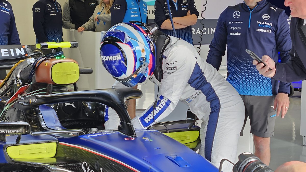 AlbertFabrega's tweet image. Tal como especifica el reglamento, @FranColapinto ha pasado el test de salir del coche en 7" y montar volante en 5". En total max 12", para poder participar mañana en los libres 1 
#f1 #BritishGP