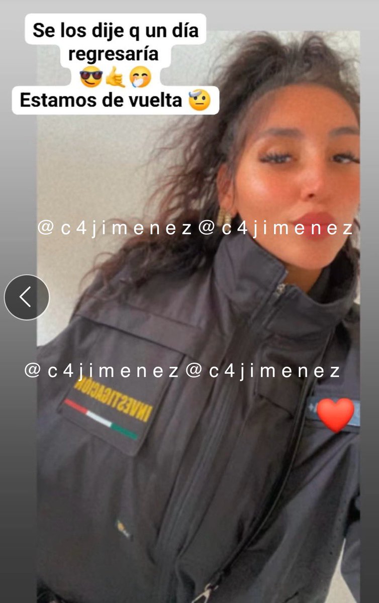 c4jimenez's tweet photo. “LISTOS PARA EMPEZAR a ROBAR a LA CIUDADANÍA”
Orgullosa la mugrosa!
Se llama Osiris Rivera
Según ella es agente de @FiscaliaEdomex en @Ecatepec
Y así se luce en redes.
Con armas, equipo y uniforme de la autoridad…
Y presume q está “lista para robar”
Si la ubica, denúnciela! https://t.co/RHSeOz4n8F