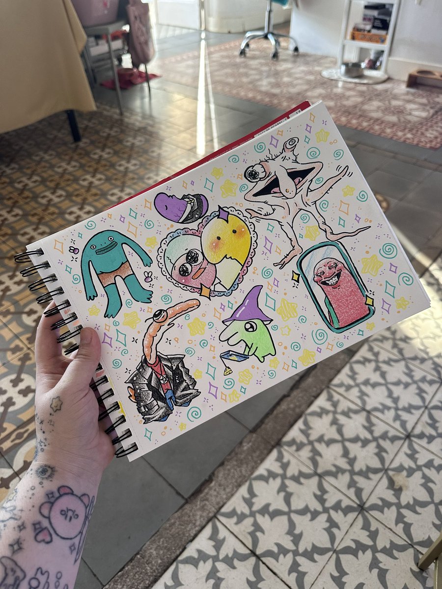 sparklingbunbun's tweet image. Made a Smiling Friends tat flash sheet ⭐️ if you’re in BCN and want one tattooed, hit me up 🤧💕  ( i dont usually post tat related things in this acc but wtvr ) #smilingfriends #tattoo #flashsheet #adultswim