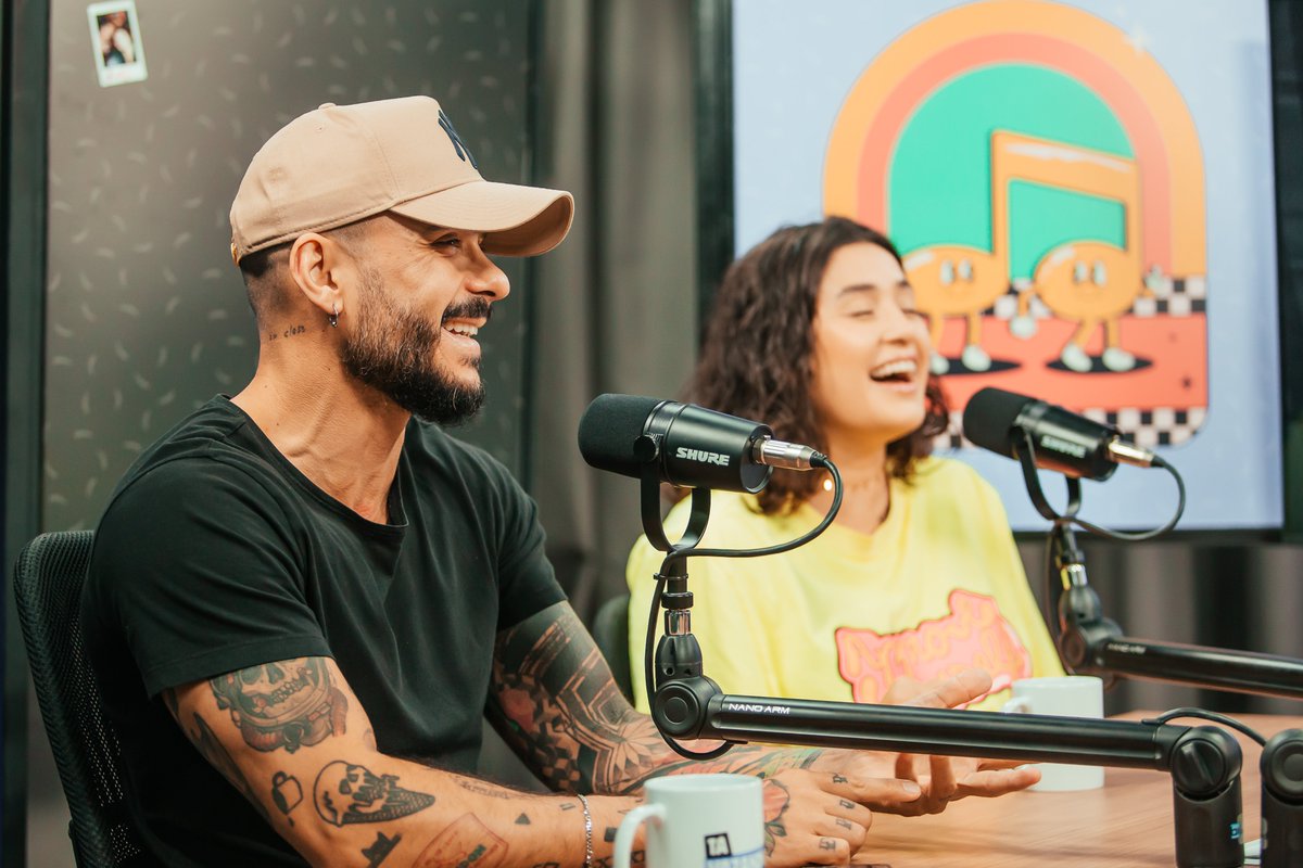rede_atlantida's tweet photo. ATENÇÃO FÃS DA @chimarruts!!  tem episódio novo de tá vazando entrevista no nosso canal do youtube, o mik e a babi bateram um papo com o sander e foi demaisss https://t.co/ZzA3oCoj1G