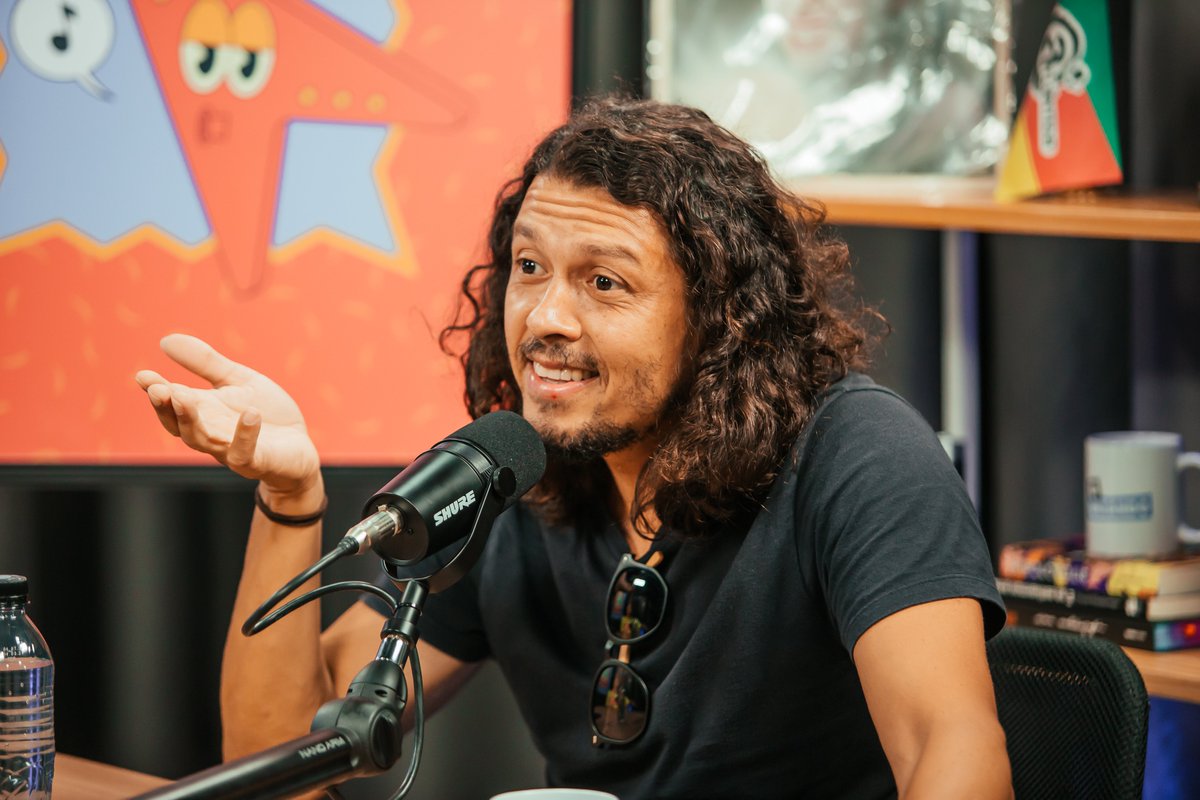 ATENÇÃO FÃS DA <a href="/chimarruts/">Chimarruts ❤🧡💚</a>!!  tem episódio novo de tá vazando entrevista no nosso canal do youtube, o mik e a babi bateram um papo com o sander e foi demaisss