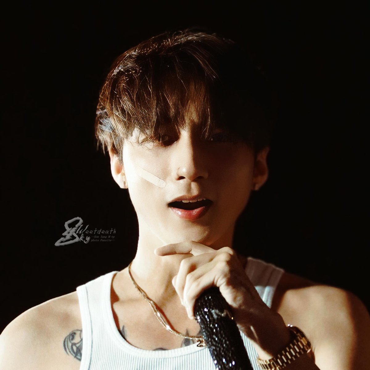 huongthao_064's tweet photo. Là là lá là la

CHÚC MỪNG NGÀY CỦA TÙNG 

#HappyMTPDay0507
#HappyBirthdaySonTungMTP
#SonTungMTP
@sontungmtp777 https://t.co/Gk5HMIwLTK