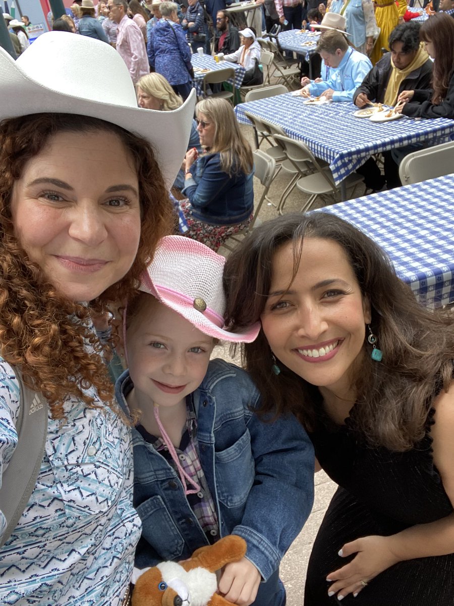 GabrielainYYC's tweet photo. Nice to see @nenshi and my friend @NagwanYYC at the First Flip pancake breakfast too.
Awesome start to the Greatest Outdoor Show on Earth!
@calgarystampede @TourismCalgary
#teamTELUS https://t.co/QMK9pEVtnh