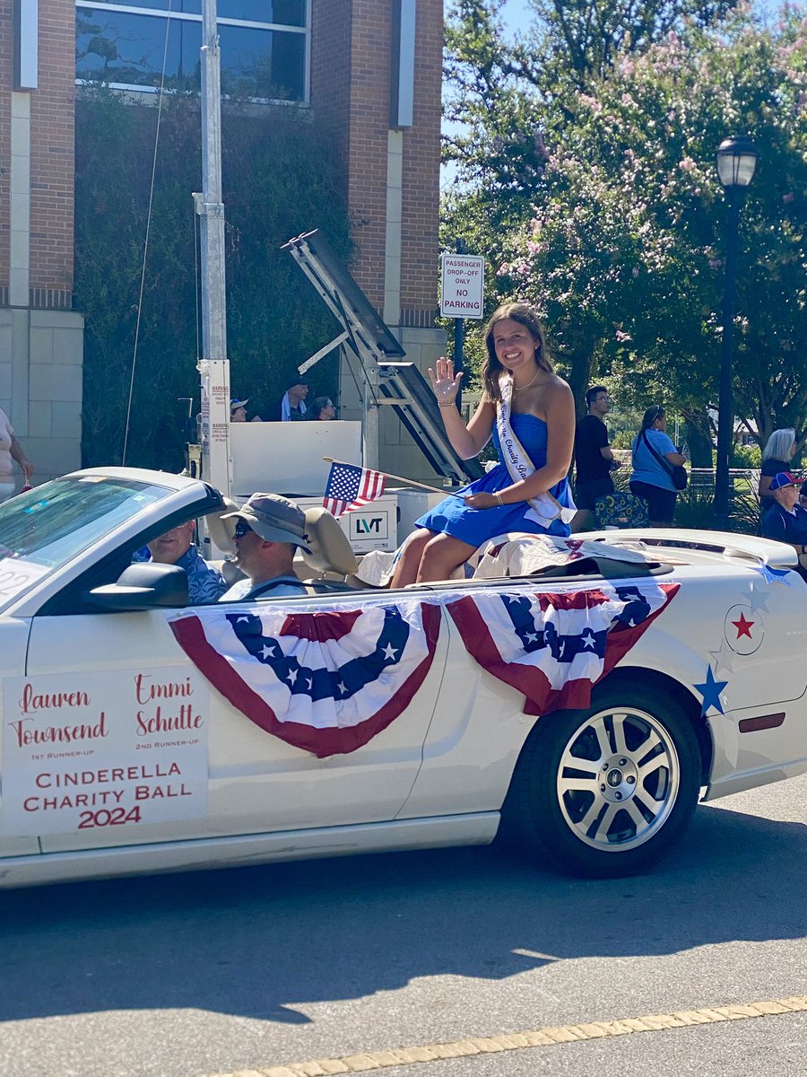 Happy 4th from the Vikes!! 💙💛