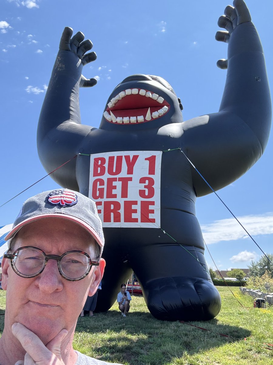 weekstweets tweet media