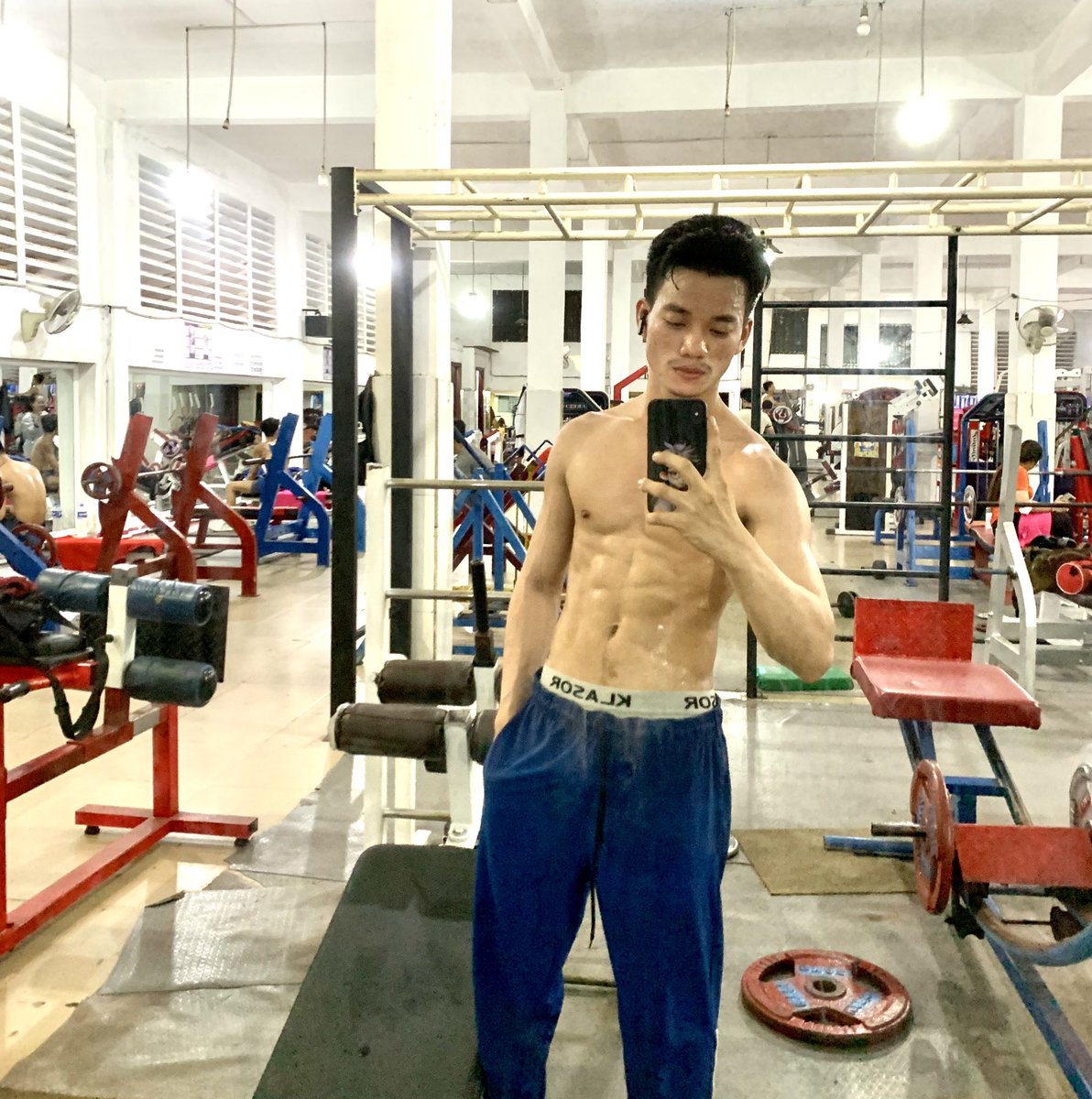 PuSam155384's tweet photo. Set hello everybody 🇰🇭 https://t.co/mYGz8WXVeZ