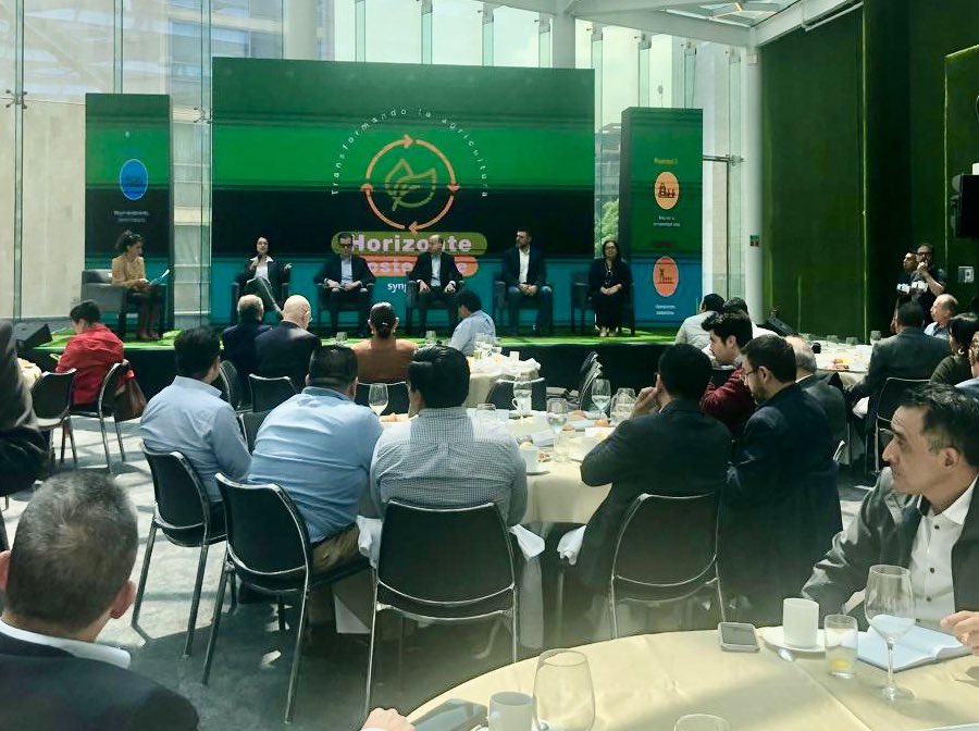 IICAMexico's tweet photo. Veronica Pérez, especialista en #bioeconomia de #IICAMexico, destaca en los Diálogos por un Horizonte sostenible, que la armonización generacional y la economía circular, son esenciales para avanzar hacia la sostenibilidad de los sistemas agroalimentarios. @Syngenta @IICAnoticias https://t.co/66mHcPm8n2