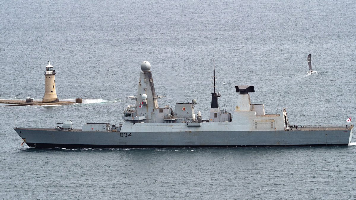 TomLeachPhotography tweet media