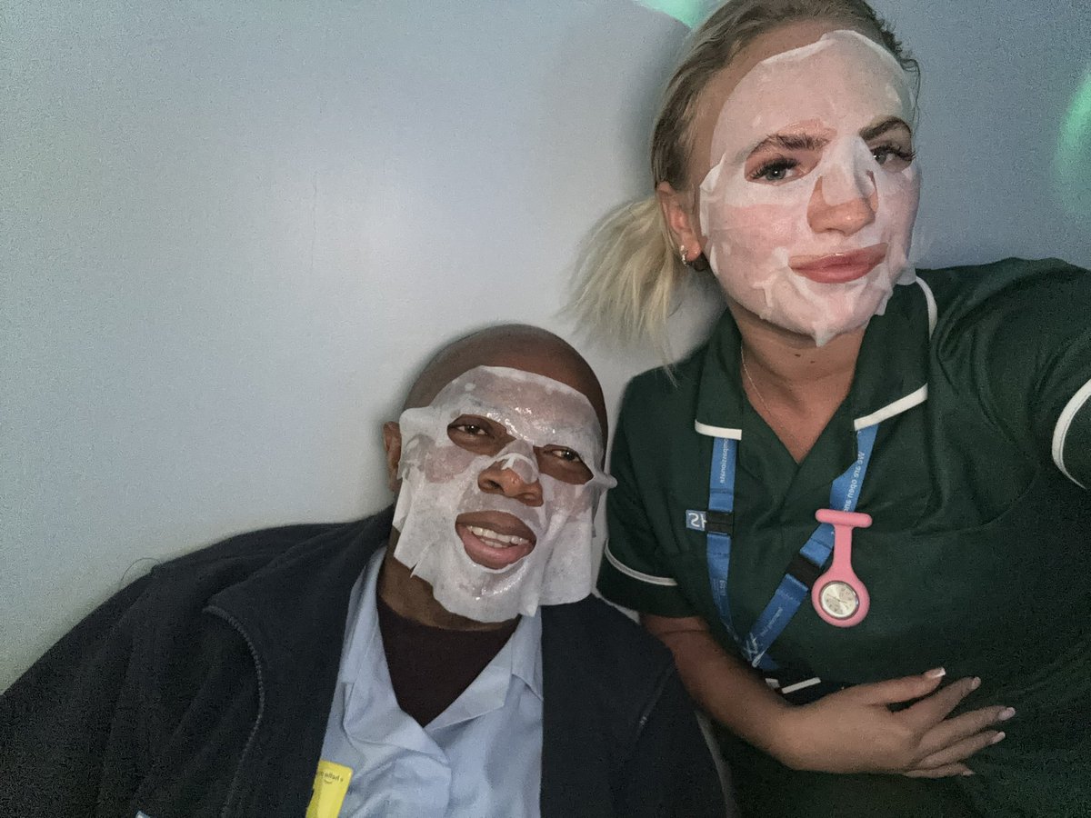 hannahcaseystr's tweet image. Self care &amp;amp; pamper night tonight🧖🏼‍♀️enjoyed by all service users and staff🤍🛀🏽 #selfcare #pampernight