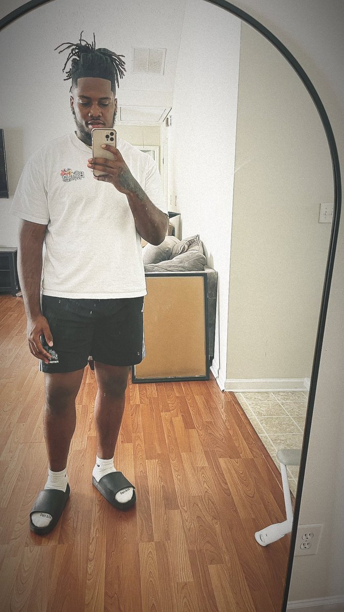 driekslatt tweet media
