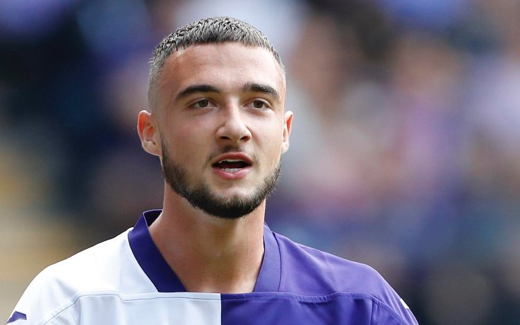 #infotransfert

<a href="/ZenoDebast/">Zeno Debast</a> devrait prochainement être officialisée du côté du <a href="/SportingCP/">Sporting CP</a>