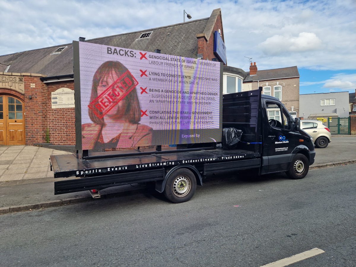 MPACUK's tweet photo. Anyone seen #JessPhillips ?
#OperationMuslimVote is heavy on the streets of #Yardley #Birmingham
Remember to vote for @jodymcintyremp
RT PLS!!! #JodyForYardley https://t.co/Hf3IIeK4La