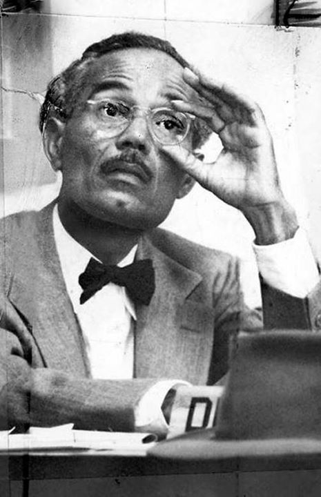 R_CathPR's tweet photo. "¡Bandera de Estados Unidos: no te saludo porque aunque eres símbolo de una patria libre y soberana, en Puerto Rico representas la piratería y el pillaje!"  

~ Pedro Albizu Campos, [1893-1965] https://t.co/Mb363NYG5r