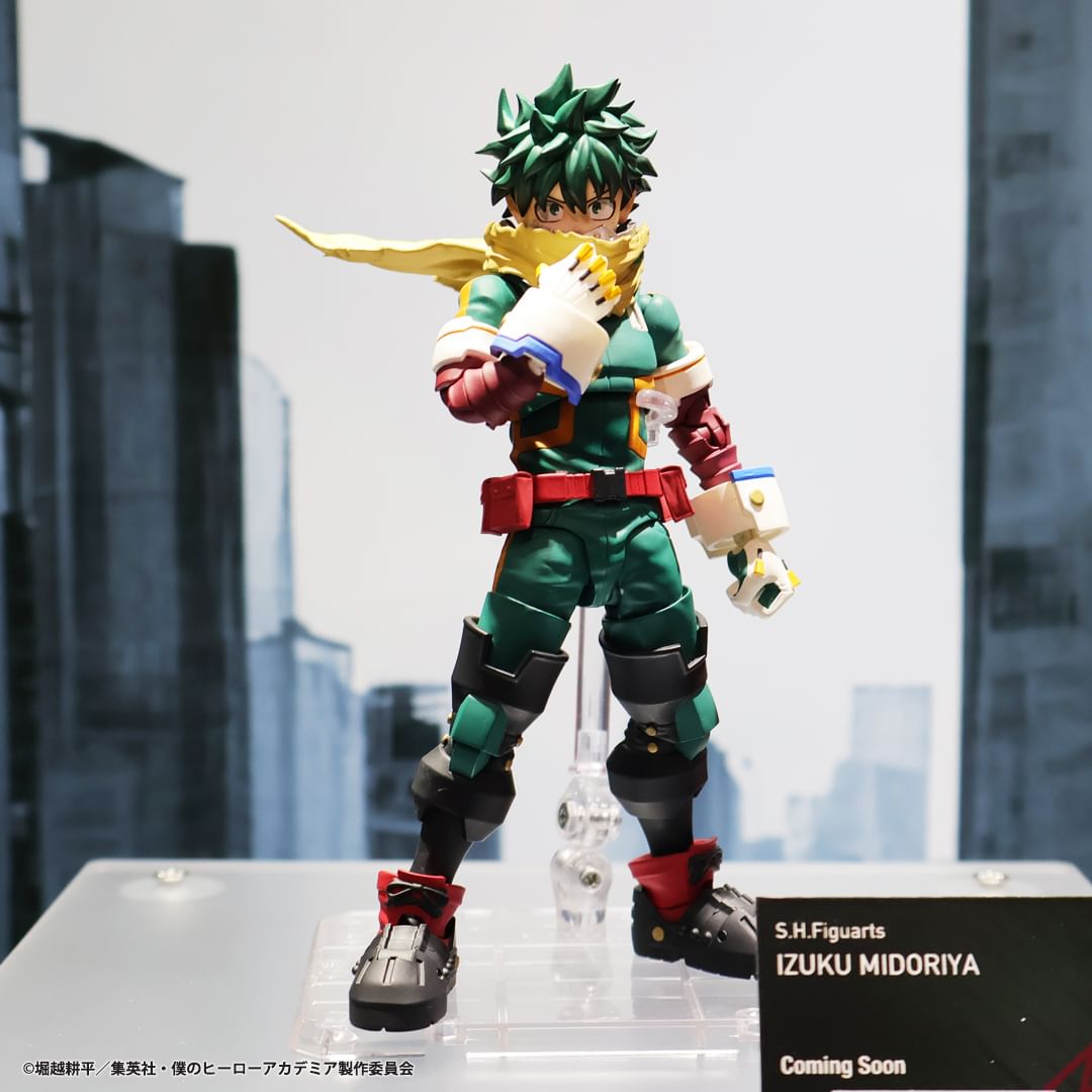 preterniadotcom's tweet photo. Figuarts Deku photos from Anime Expo: https://t.co/Lcw38bMqgY