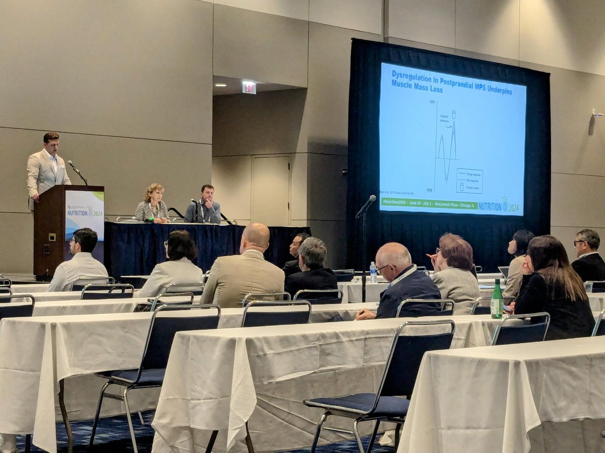 Nicholas_Burd's tweet image. Nice job @ZanZupancic18 at his oral presentation #Nutrition24