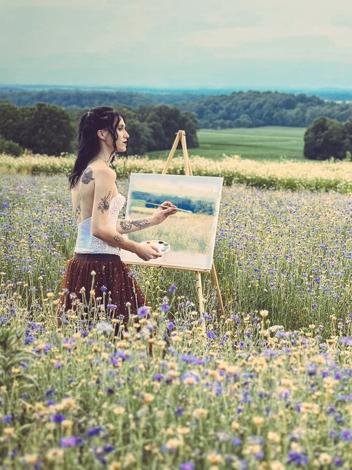 The Writer Of Fate’s pics and videos