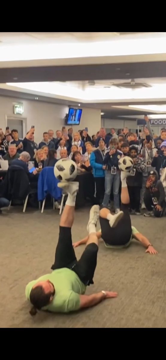 Instagram: <a href="/rossbrownfs/">Ross Brown</a> 
Facebook: Ross Brown - Football Freestyler 
RossBrownFreestyle.com