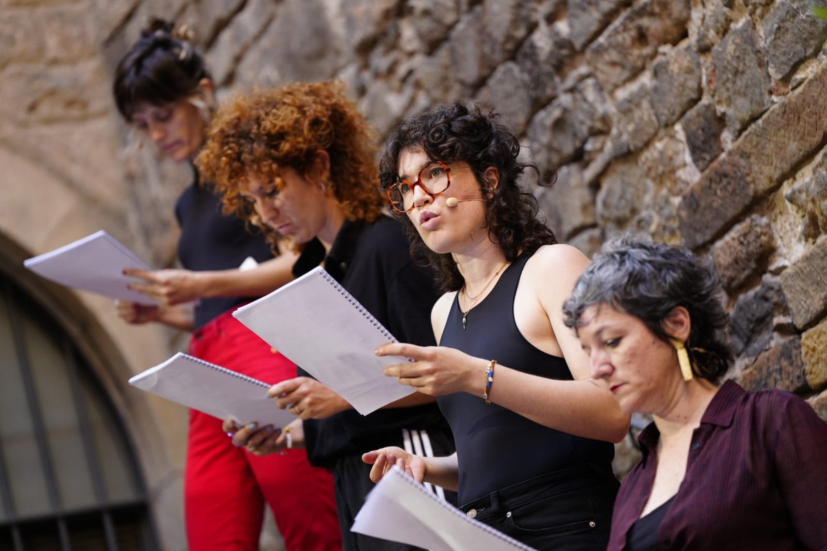 <a href="/anyPapasseit/">Any Joan Salvat-Papasseit</a> Recital de poemes de Salvat-Papasseit a càrrec de les poetes <a href="/CabreraCallis/">Maria Callís</a>, Maria Isern, <a href="/annapantinat/">anna pantinat</a> i Raquel Santanera. 💖