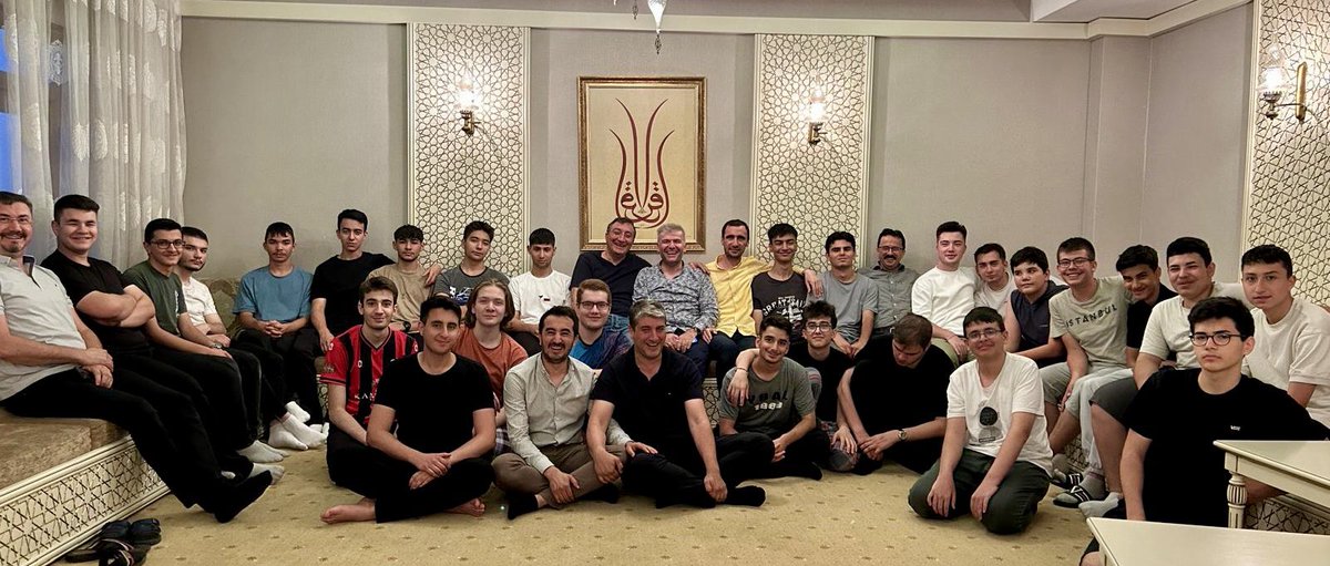 Yeni dönem için asker almaya başladık. Yaz kamplarımızdaki öğrenci ve öğretmenlerimize başarılar diliyorum. Gönüllülerimize teşekkür ediyorum.