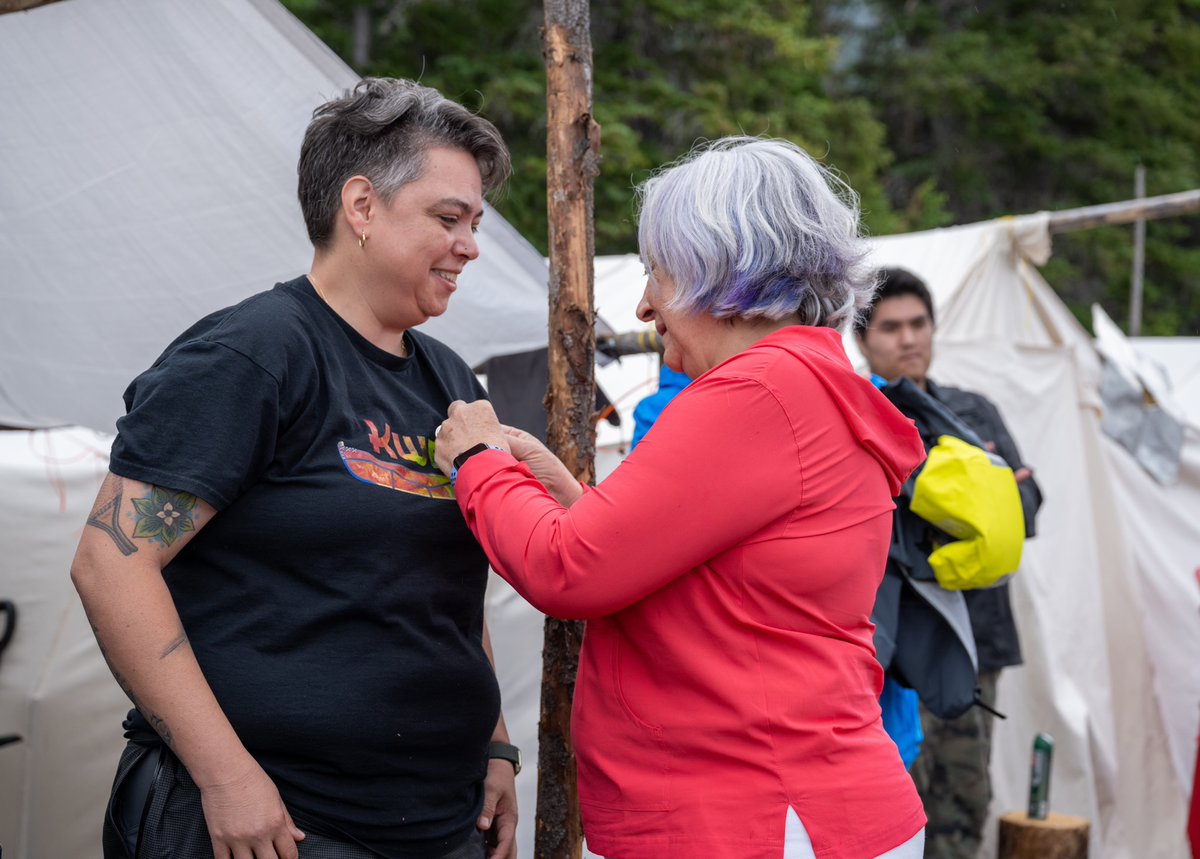 Today, #GGSimon awarded the King Charles III #CoronationMedal to <a href="/valeriecourtois/">Valerie Courtois</a>, Executive Director of the Indigenous Leadership Initiative, for her impactful work on reconciliation, conservation and the promotion of Indigenous knowledge.