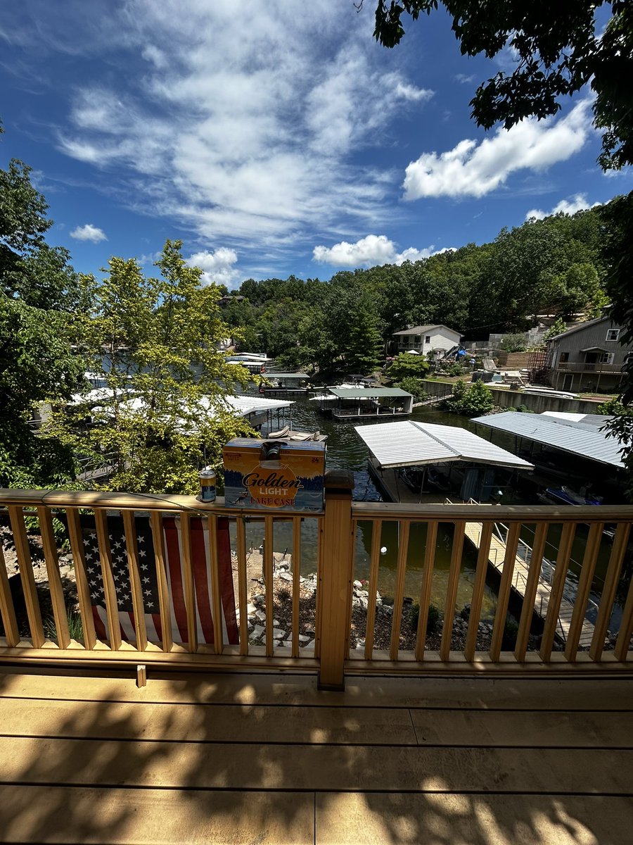 Got me barkin up here <a href="/MacReilloc/">Lars</a>