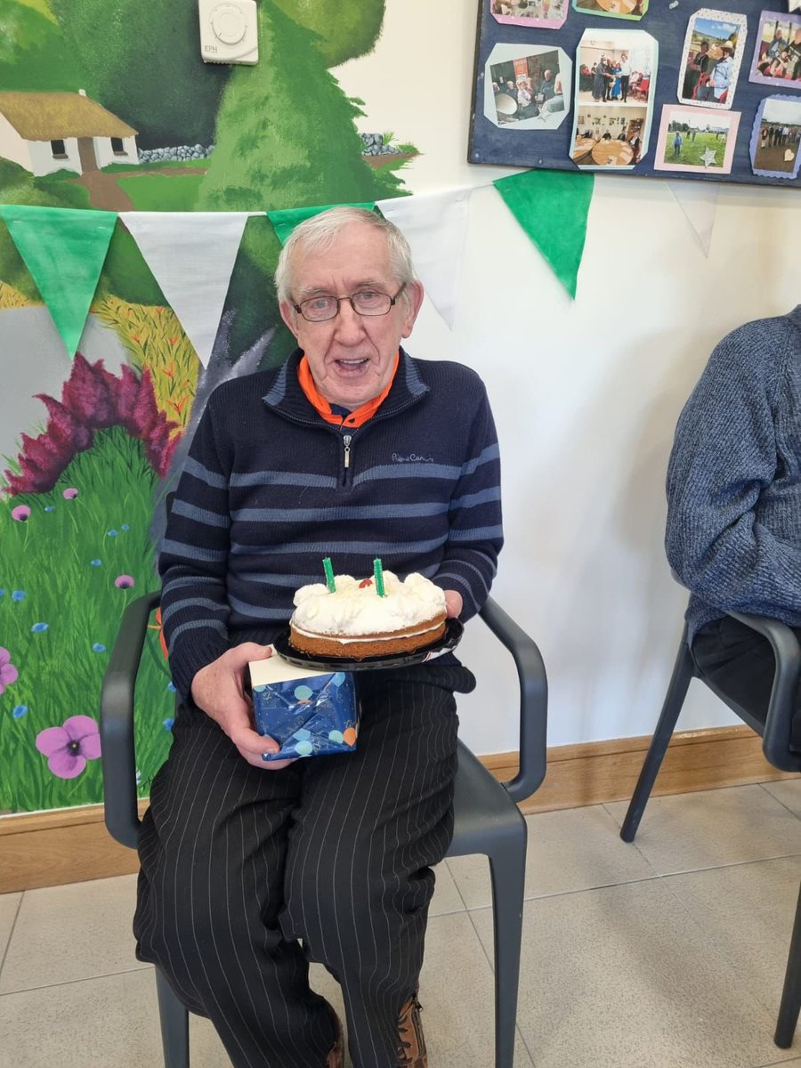 CareBright1's tweet photo. Happy Birthday to John who celebrated with us recently 🎂🎁🎈
#CareBright #YarnSocialClub #YarnSocialDayClub #Bruff #Dementia #HappyBirthday #Birthday #Celebrate https://t.co/PELoHzatVm