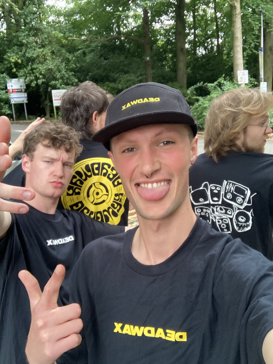 GIVEAWAY!

We’re giving away shirts, caps and gig tickets in the next couple of days.

Sign up to our mailing list by presaving our EP here: ffm.to/deadwaxep

EP DROPS TOMORROW &gt; GO GO GO