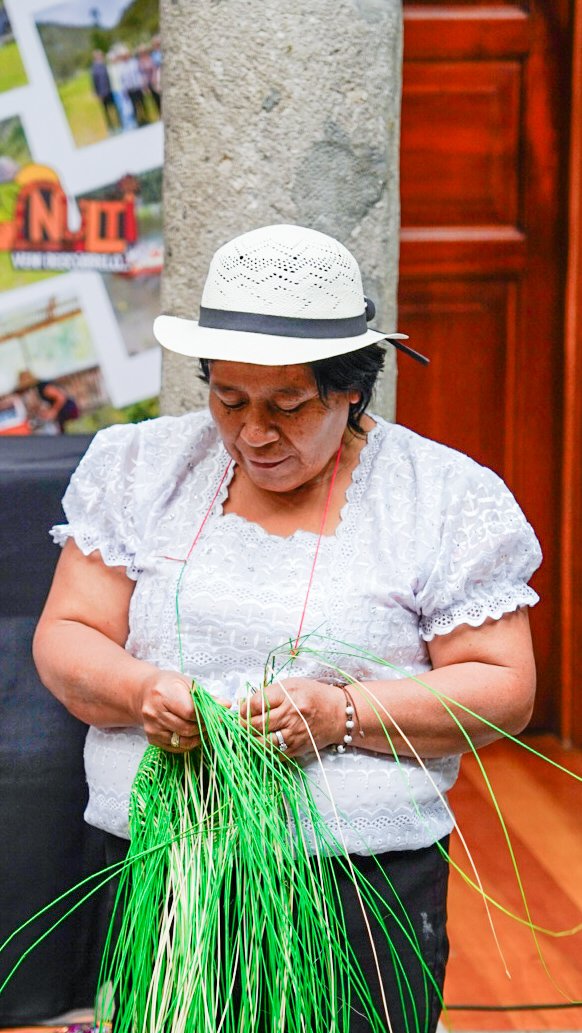 #Cuenca también estuvo presente en #Ambato presentando su destino 🇪🇨🎒🛩

Agradecemos a todos los que nos acogieron con los brazos abiertos <a href="/ambato/">ambato</a>.turistico @municipioambato 

#DondeEstanTodos 
#TodosEstamosEnCuenca 
#YoEstoyEnCuenca 
#MeFuiDeVacacionesACuenca
