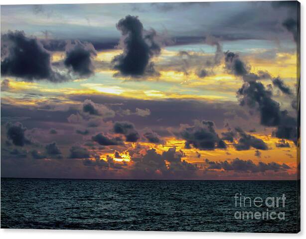 A colorful sky during a sunset over the Gulf of Mexico... "Illumination and Darkness" photographic #canvas print can be purchased in my shop 🧡🧡🧡
#AYearForArt #NaturePhotography #sunset #clouds #skyscape #wallart #homedecor #giftidea #gifts 

3-joanne-carey.pixels.com 🧡🧡🧡